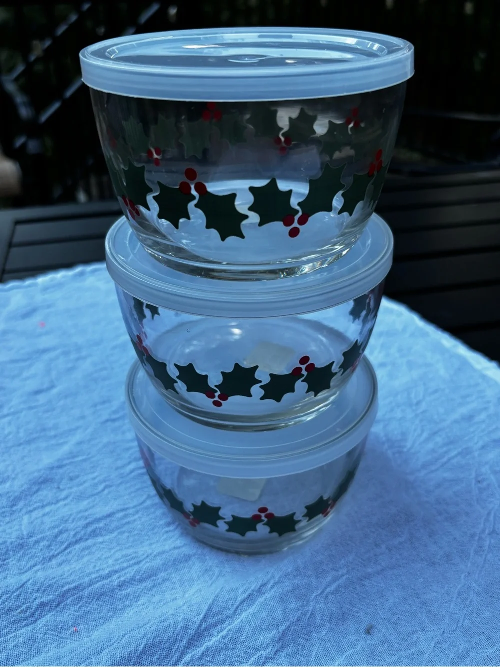 Crate & Barrel Holly Leaf Lidded Bowls 16.5 oz Lot of 3 Christmas